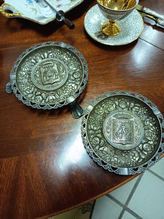 Ceniceros apilables de plata antiguos