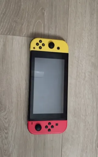 Nintendo Switch Rojo y Amarillo