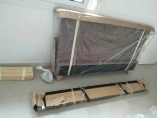 Cabecero y base de cama marron