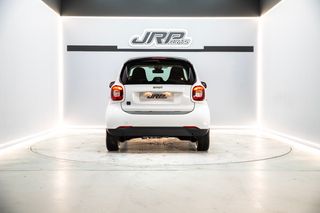 SMART fortwo 60kW81CV EQ coupe