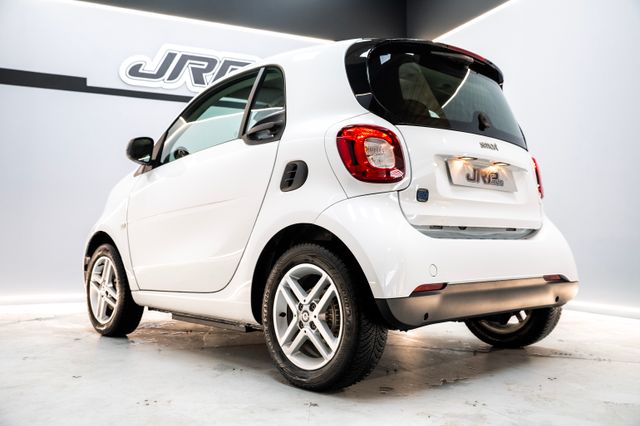 SMART fortwo 60kW81CV EQ coupe
