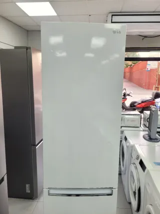 Nevera Marca 2.m garantía + entrega