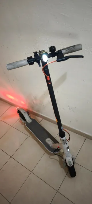 Patinete Eléctrico Xiaomi Mi Scooter 3