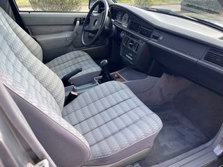 Mercedes-Benz 190 e 1989