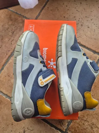 Scarpe bimbo Biomecanics 28
