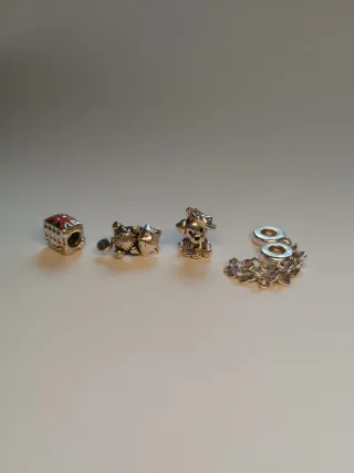 Pulsera Pandora + Stitch + 4 charms