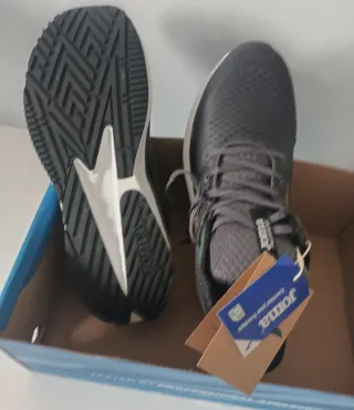 Zapatillas Joma Running Negro y Dorado