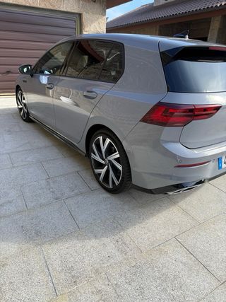 Volkswagen Golf 2021