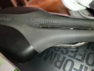 Sillín Fizik Luce R1 Carbon Mujer