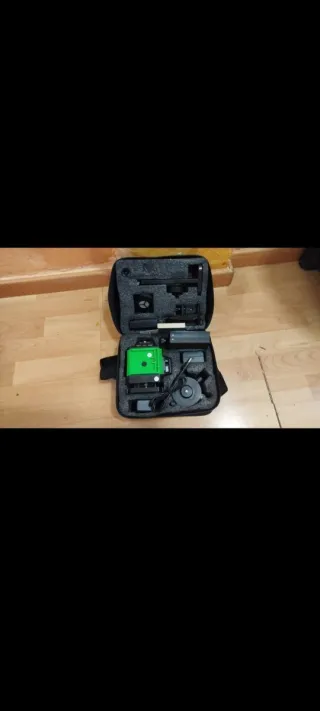 Nivel Láser profesional 360° 16 Líneas 2 Baterías