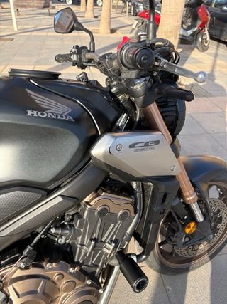 Honda CB 650 R Negra/Plata