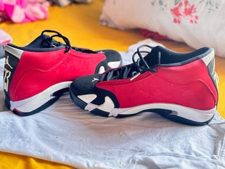 Zapatillas Jordan 23 Rojas y Blancas