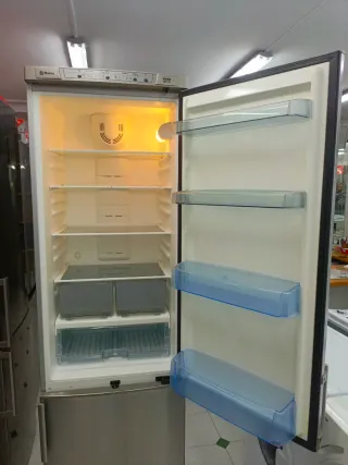 Nevera marca Balay 200/60cm con garantia transport