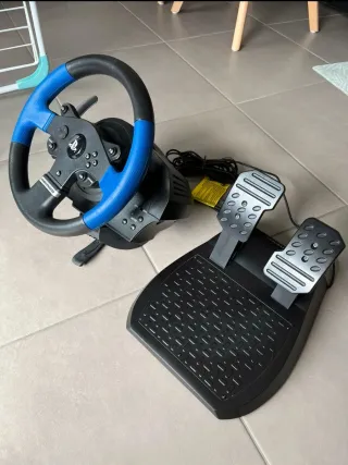 Thrustmaster T150 (PS5, PS4, PC)