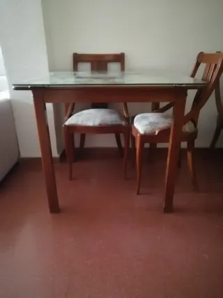 Mesa de salón cristal y madera