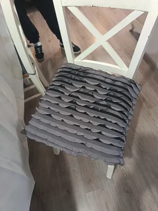 Fodere Cuscini decorativi grigio/nero con volant