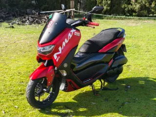 Yamaha NMAX 125 2022 Roja y Negra