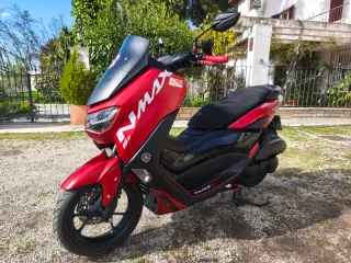 Yamaha NMAX 125 2022 Roja y Negra