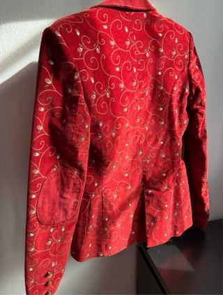 Chaqueta floral roja talla 36