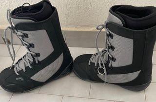 Scarponi Snowboard Taglia 42 + Sacca