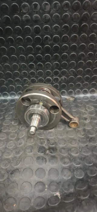 Cigueñal  con biela Husqvarna 610 '00