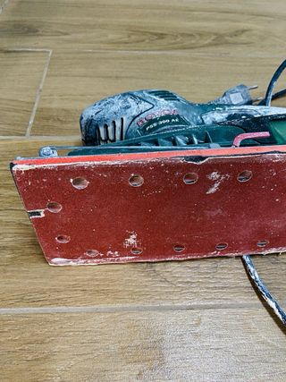 Lijadora Bosch PSS 300 AE