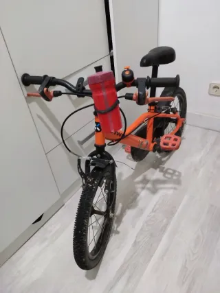 Bicicleta infantil Btwin naranja