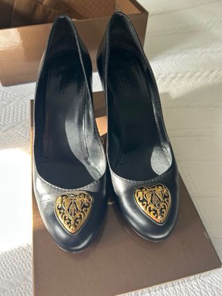 Zapatos Gucci cuero negro