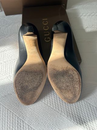 Zapatos Gucci cuero negro