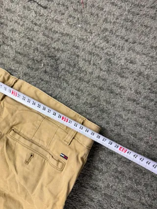 ¡¡OFERTA! Talla M Pantalones Tommy Hilfiger Marrón