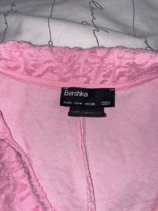 Conjunto Bershka Rosa Bad Gyal Y2K