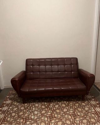 Sofá Marrón Piel Estilo Mid Century