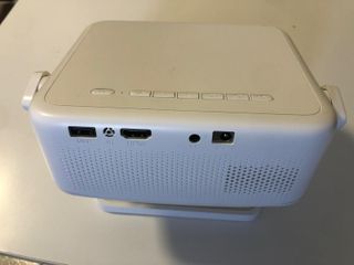 Proyector full HD 1080p con pantalla 120" y mando