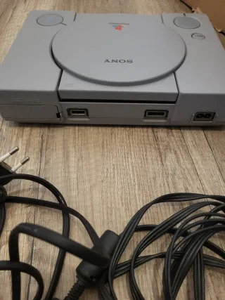 Consola Sony Playstation 1 Gris + Mando