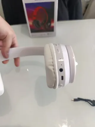 Auriculares B39 Blancos