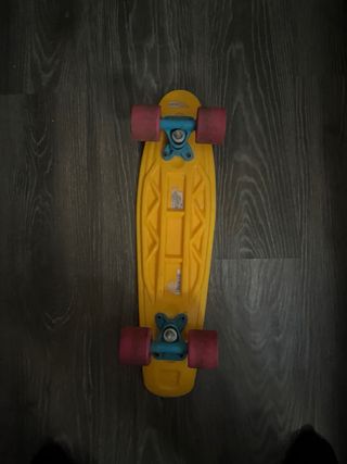 Monopatín amarillo Maui