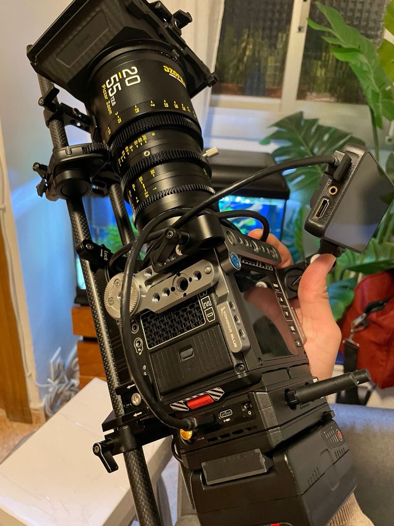 RED Komodo 6K con Accesorios