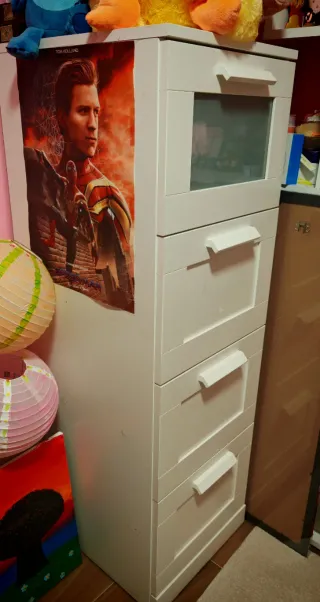 Ikea Brimnes. Cómoda 4 cajones blanco/vidrio