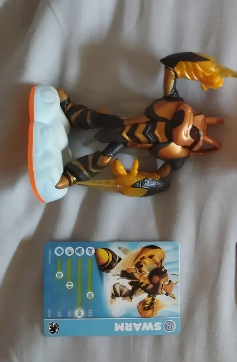 Swarm Skylanders Giants