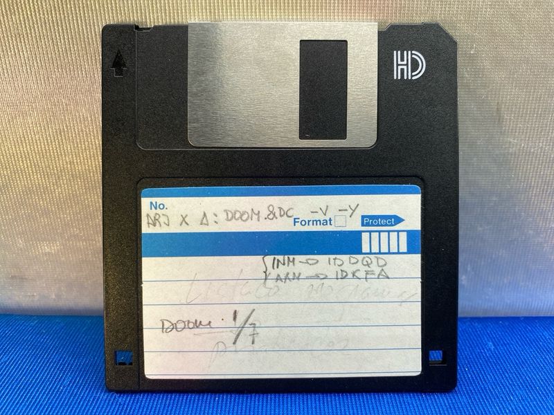 X7 DISQUETES FLOPPY DISK 3,5 PC IBM DOOM afbeelding 2