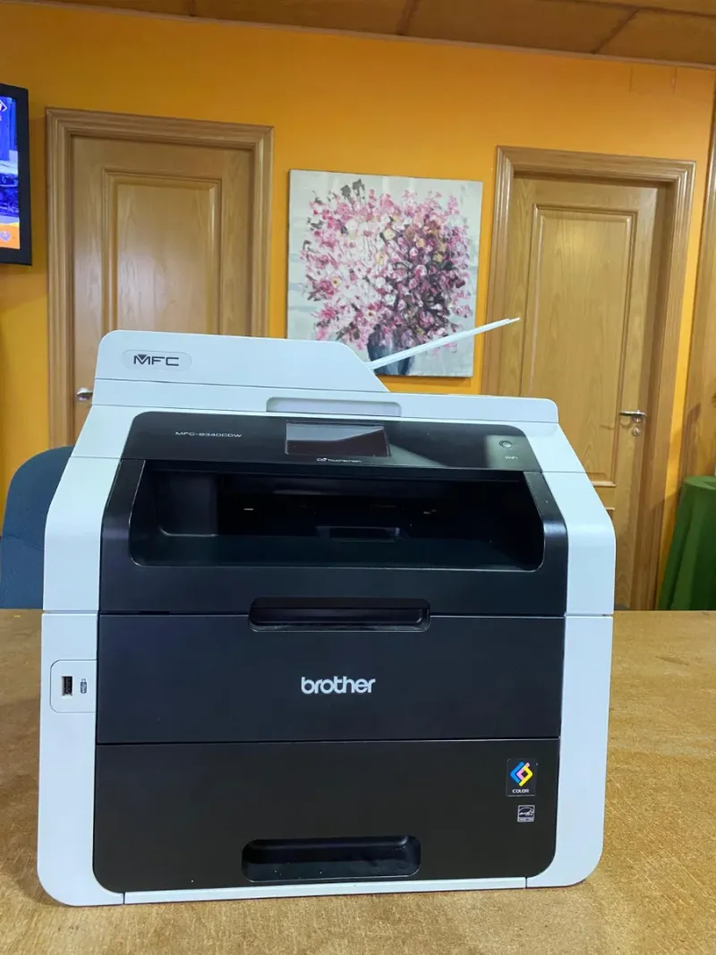 Impresora Multifunción Brother MFC-9340CDW afbeelding 3