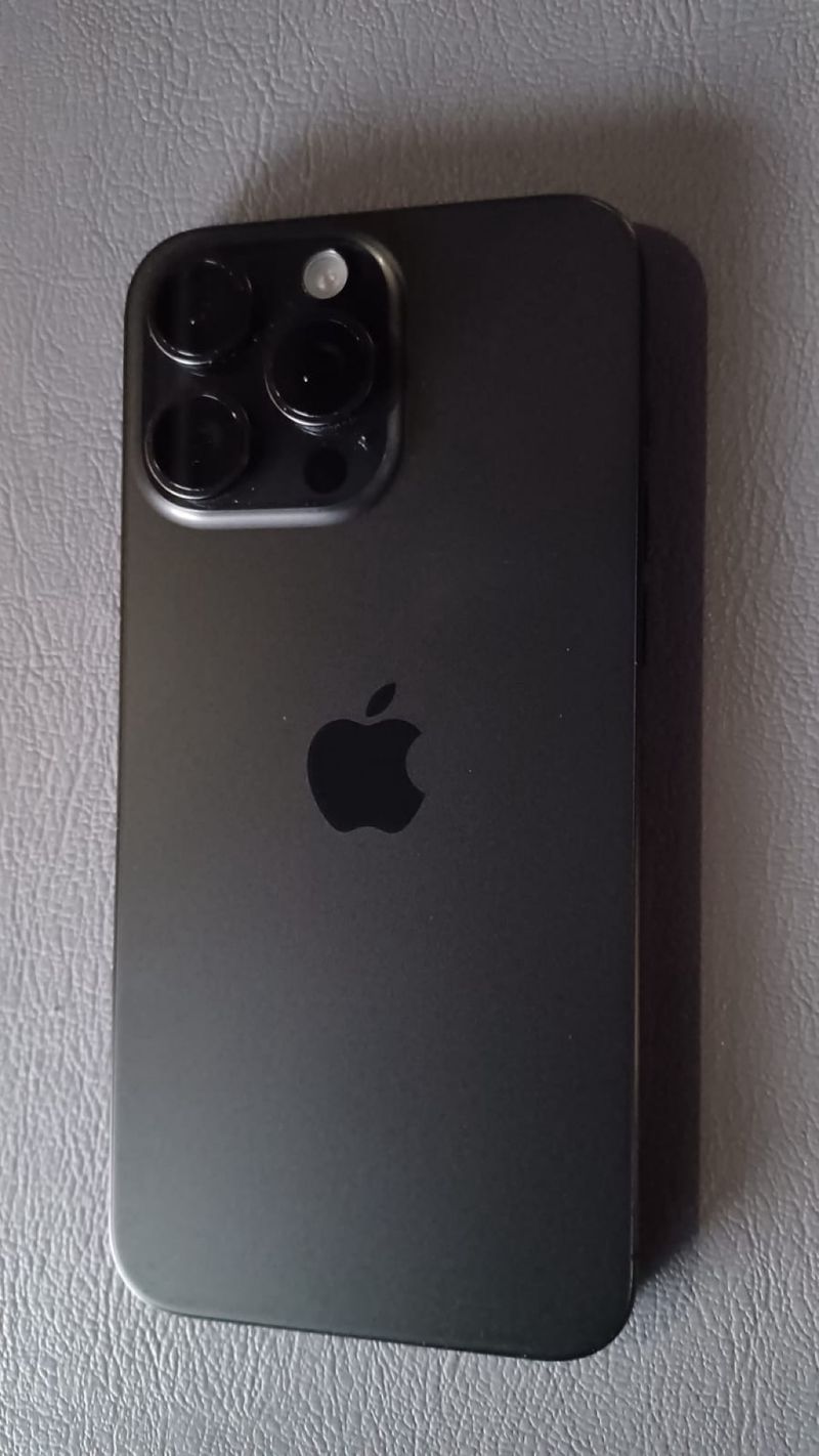 iPhone 15 Pro Max 1TB Titanio
