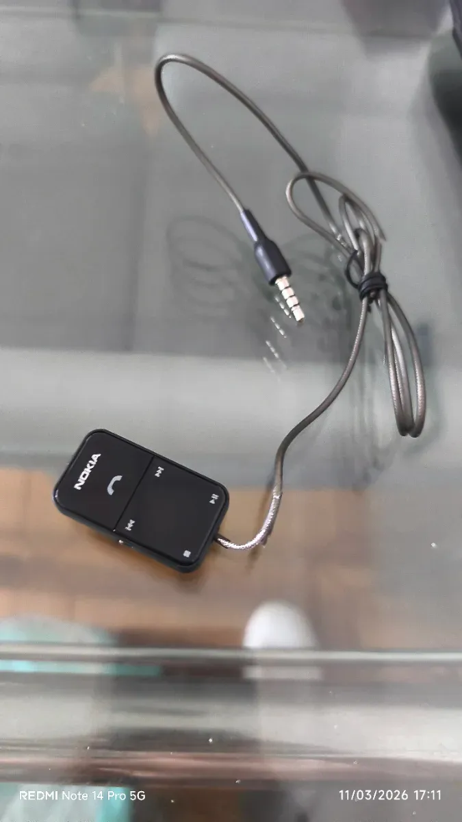 Manos libres Nokia con control de volumen