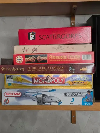 Giochi da Tavolo: Dixit, Tabù, Simon, ecc.