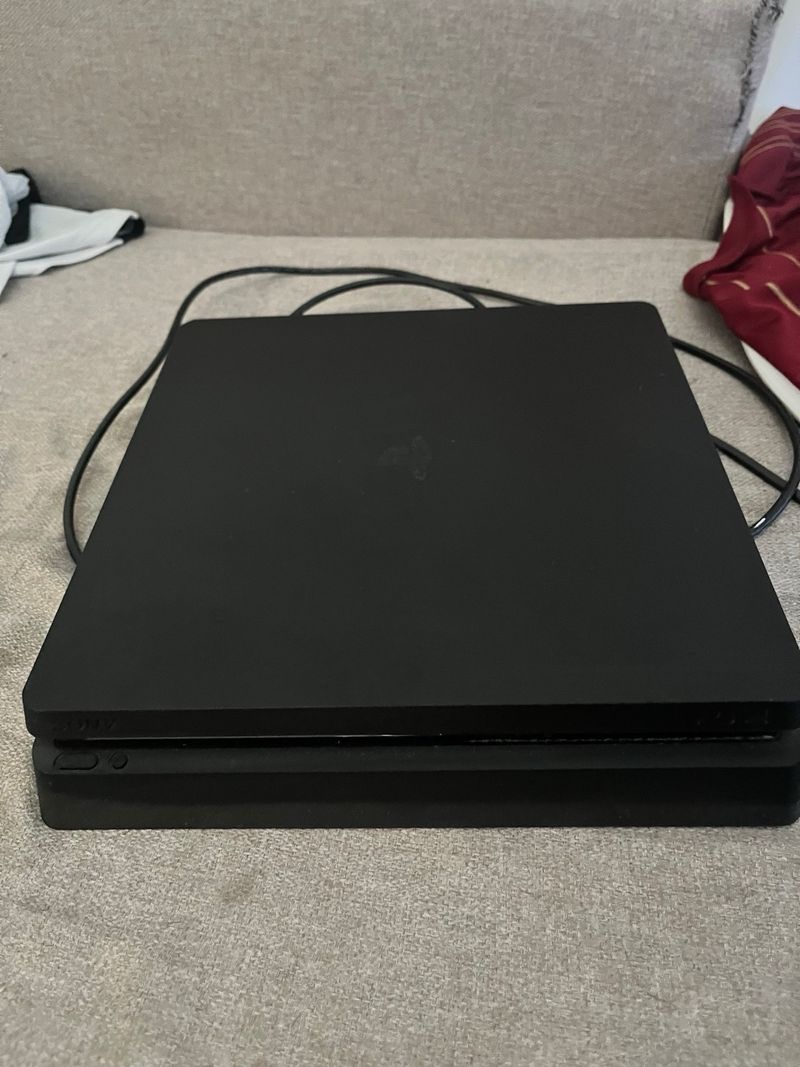 Consola PS4 500 GB + 2 Mandos afbeelding 2