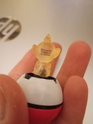 Muñeco Pokémon con Pokeball Nintendo