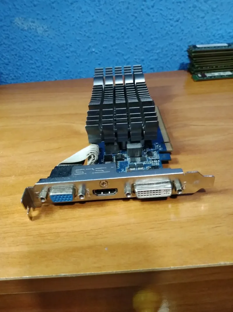 Tarjeta Gráfica Nvidia 2GB PCI Express HDMI afbeelding 2