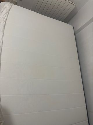 Cama doble + colchón 140x200cm