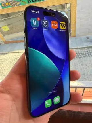 iPhone 15 pro impecable estado