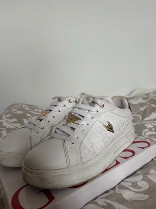 Zapatos Guess Blancos